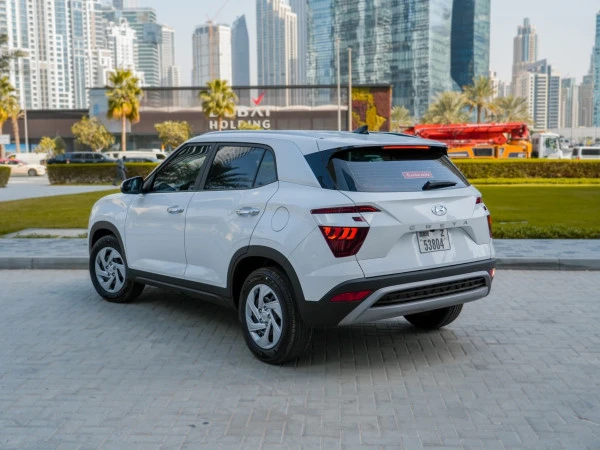  White Hyundai Creta Photo 5