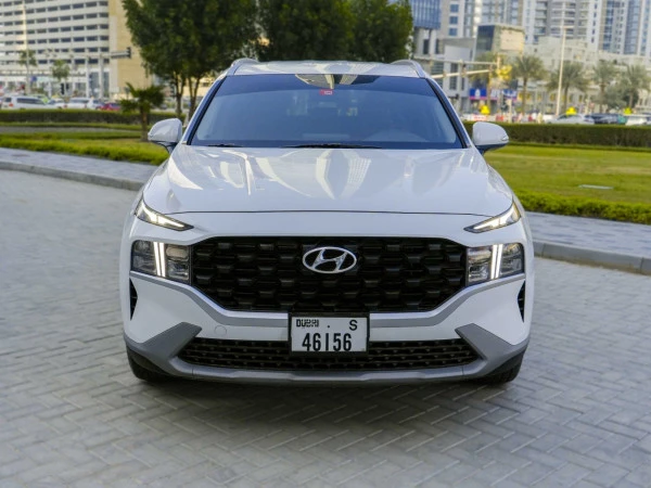  White Hyundai Santa Fe Photo 5