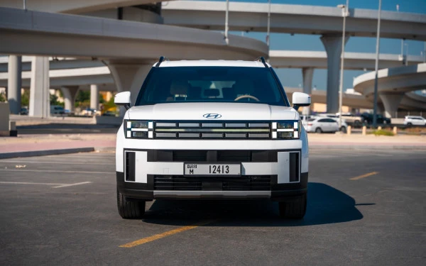  White Hyundai Santa Fe Photo 2
