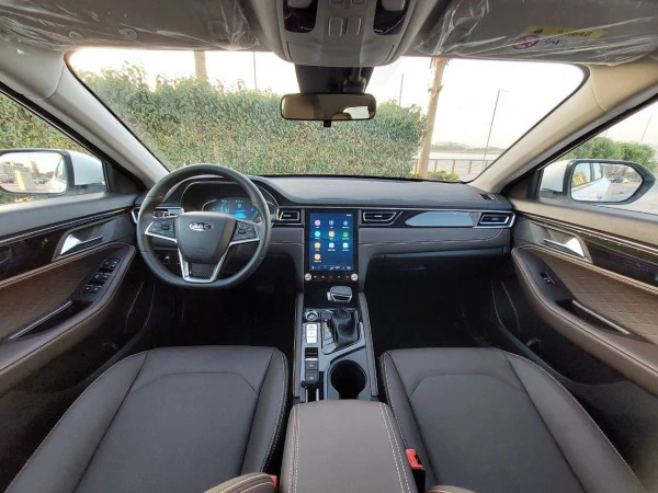  White JAC J7 Photo 3