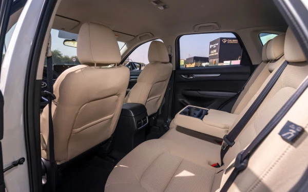  White Mazda CX5 Photo 14