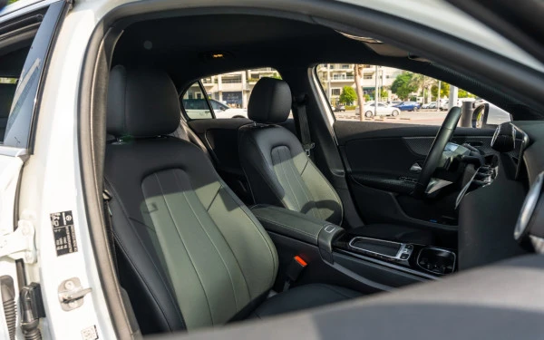  White Mercedes A220 Photo 11
