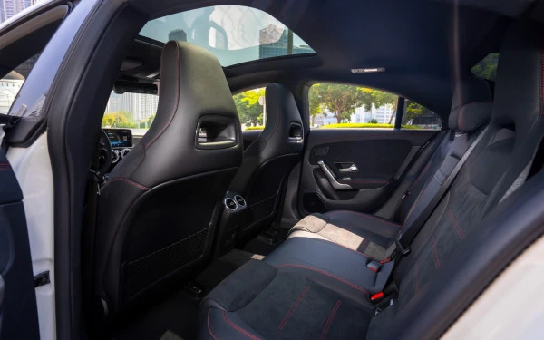  White Mercedes CLA200 Photo 6