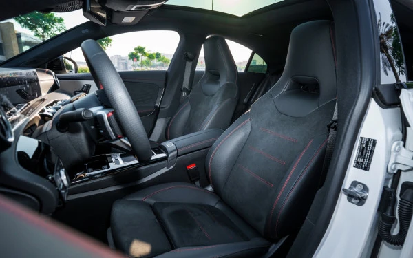  White Mercedes CLA200 Photo 11