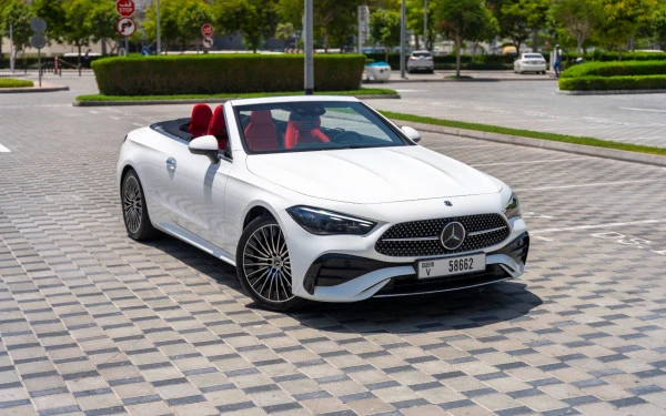  White Mercedes CLE 200 AMG cabriolet/convertible Photo 7