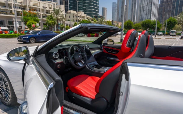  White Mercedes CLE 200 AMG cabriolet/convertible Photo 10