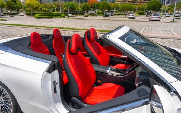  White Mercedes CLE 200 AMG cabriolet/convertible Photo 12