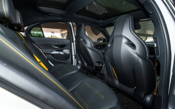  White Mercedes E53 AMG Edition 1 Photo 12