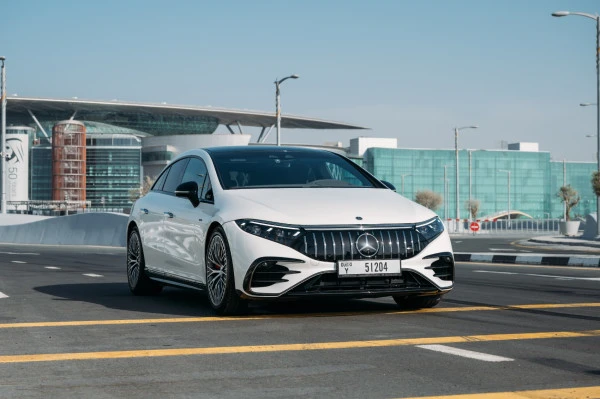  White Mercedes EQS 53 AMG Photo 7