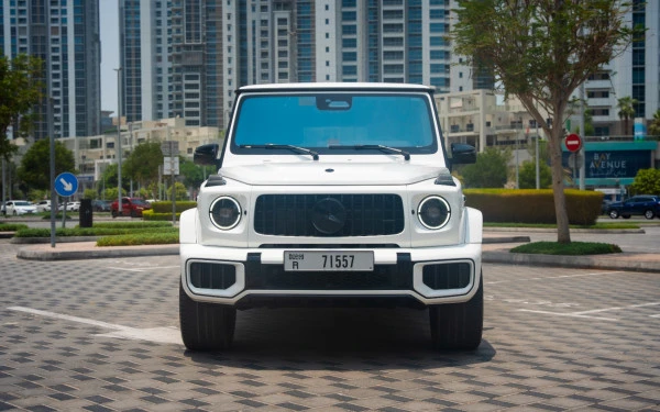  White Mercedes G63 AMG Photo 5