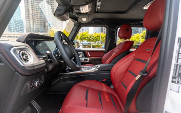  White Mercedes G63 AMG Photo 8