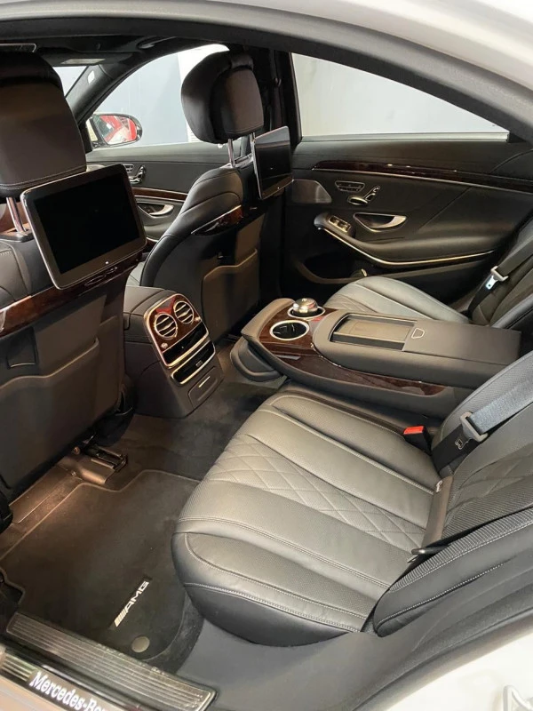  White Mercedes S Class Photo 3