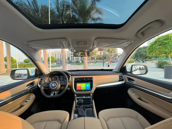  White MG RX8 Photo 3