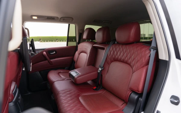  White Nissan Patrol Platinum V6 Photo 7